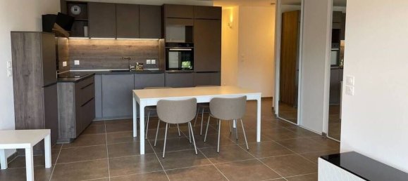 2 bedrooms Apartment in Tarbes, France No. 335975 2
