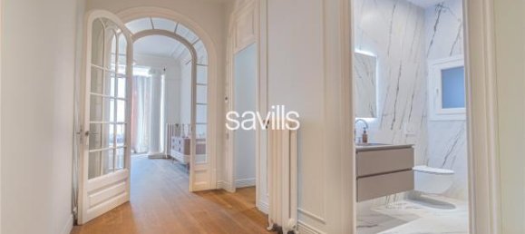 Apartamento de 4 dormitorios en Eixample, Spain No. 182350 17