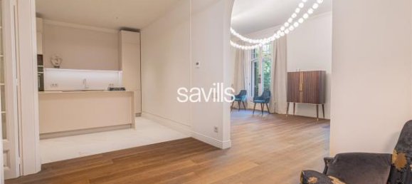 Apartamento de 4 dormitorios en Eixample, Spain No. 182350 2