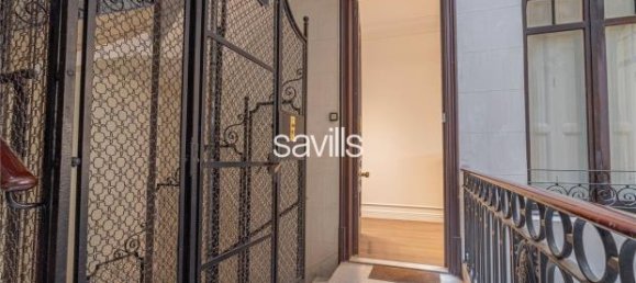 Apartamento de 4 dormitorios en Eixample, Spain No. 182350 34