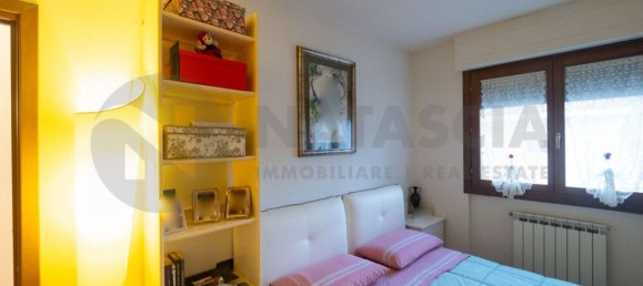 3 rooms Apartment in Rufina, Italy No. 146739 6