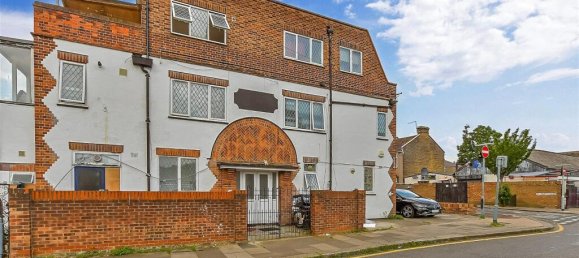 1 bedroom Apartment in Essex, United Kingdom No. 3996 3