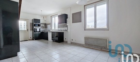 3 chambres Maison à Saint-Just-Sauvage, France No. 79715 2