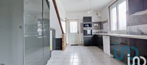 3 chambres Maison à Saint-Just-Sauvage, France No. 79715 3