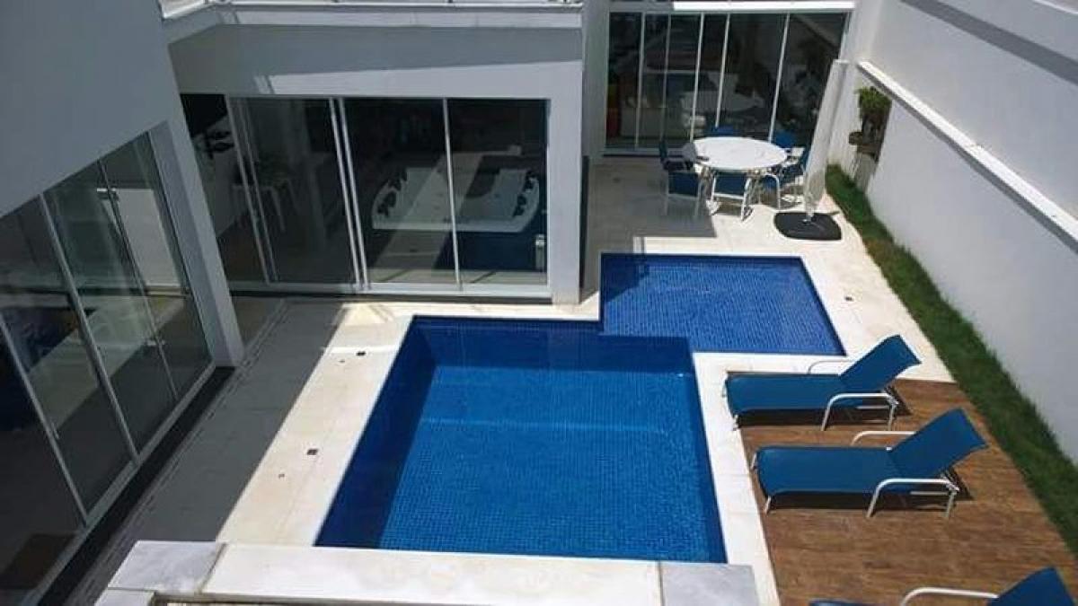 4 bedrooms House in Sao Paulo, Brazil No. 594956