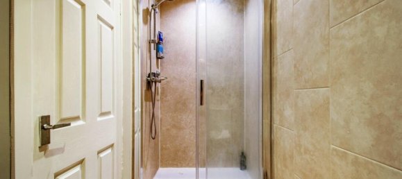  House in Rochdale, United Kingdom No. 2629 13