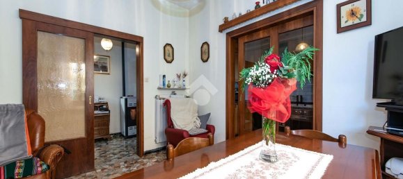 4 rooms House in Mirano, Italy No. 305460 2