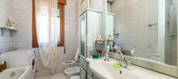 4 rooms House in Mirano, Italy No. 305460 12