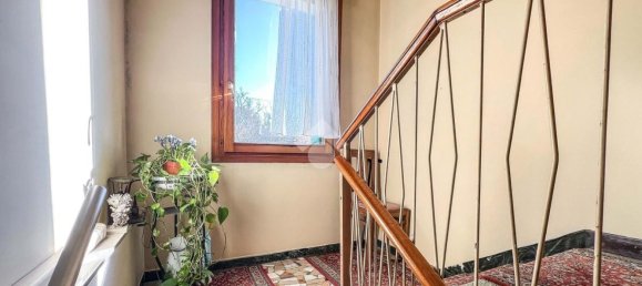 4 rooms House in Mirano, Italy No. 305460 13