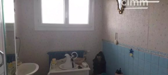 3 bedrooms Villa in Saint-Denis-en-Val, France No. 272906 11