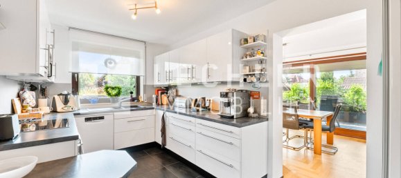 4 bedrooms Townhouse in Boblingen, Germany No. 328398 3