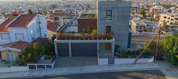 4 bedrooms Villa in Limassol, Cyprus No. 33852 7