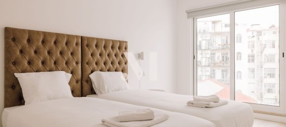 3 bedrooms Apartment in Lisbon, Portugal No. 12117 6