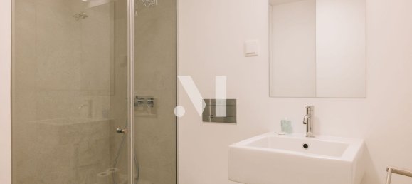 3 bedrooms Apartment in Lisbon, Portugal No. 12117 8