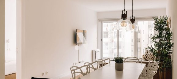 3 bedrooms Apartment in Lisbon, Portugal No. 12117 5