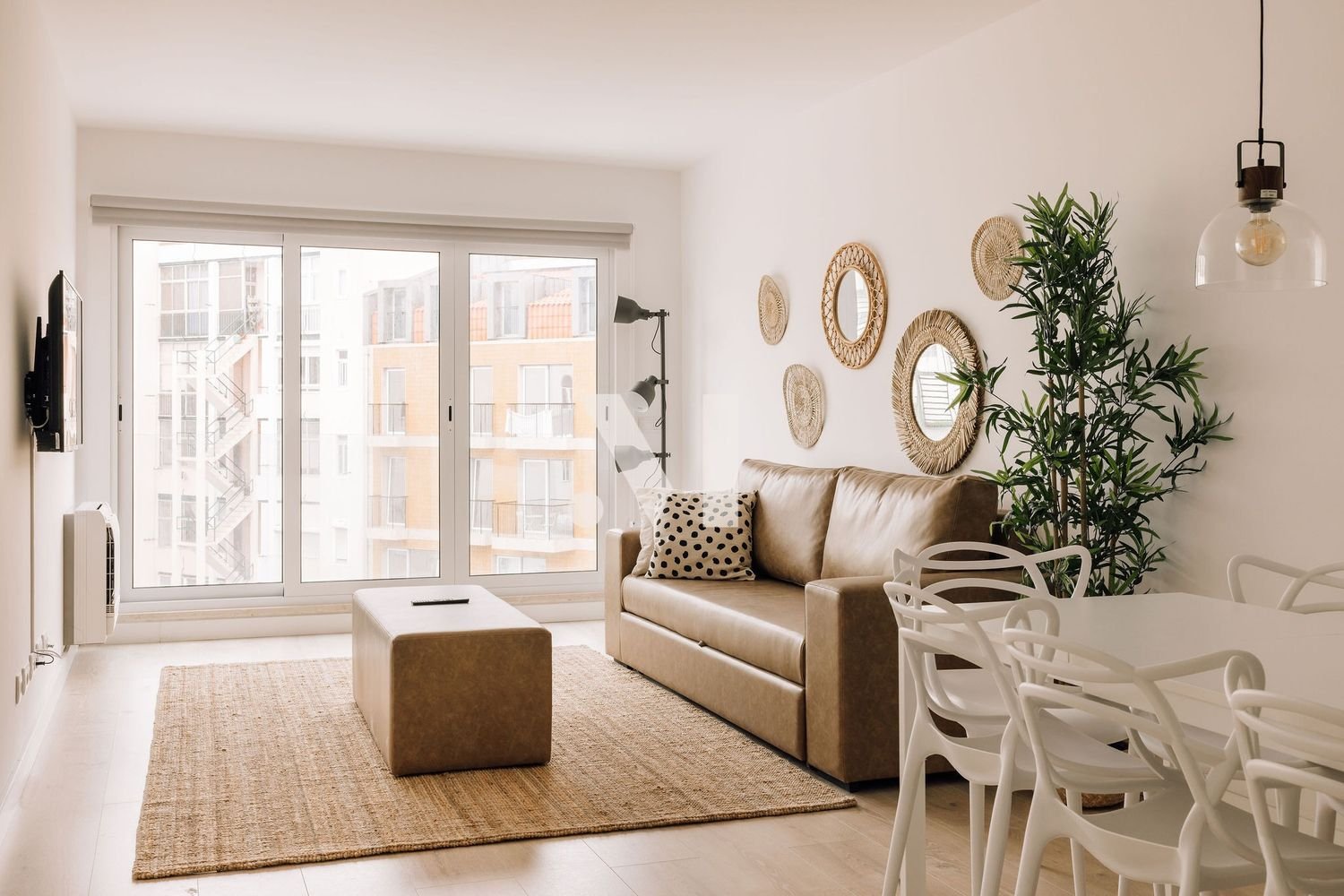 3 bedrooms Apartment in Lisbon, Portugal No. 12117