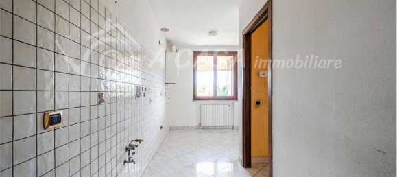 1 bedroom Apartment in Medesano, Italy No. 377078 7