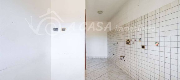 1 bedroom Apartment in Medesano, Italy No. 377078 8