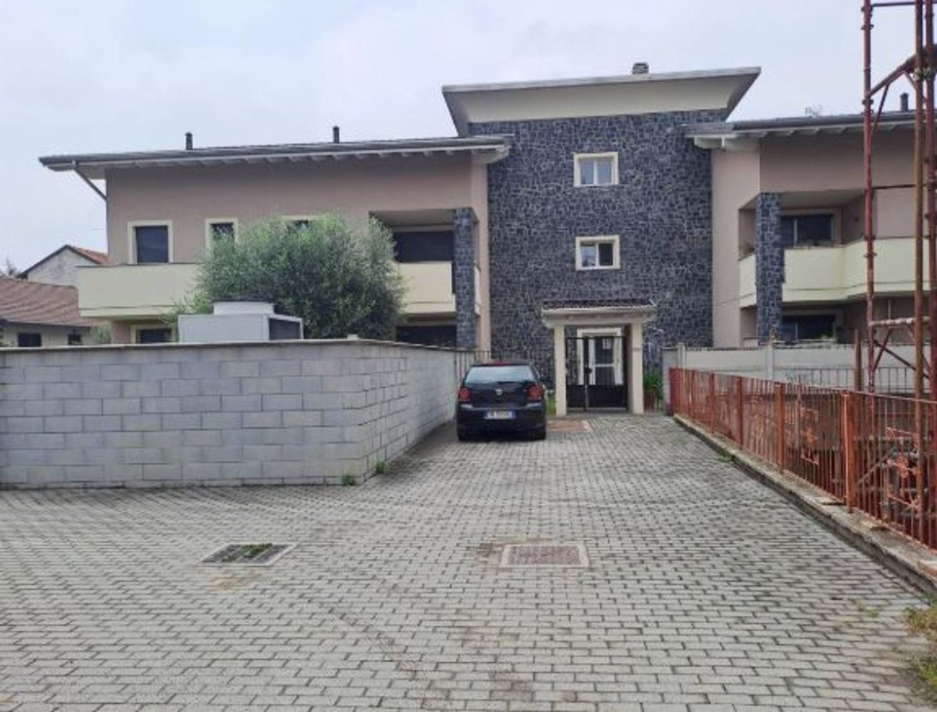 3غرفة منزل ذو طابقين في Nerviano, Italy رقم 137704