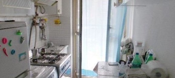 2-salle Appartement à San Giuliano Milanese, Italy No. 33903 4