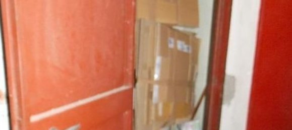 2-salle Appartement à San Giuliano Milanese, Italy No. 33903 9