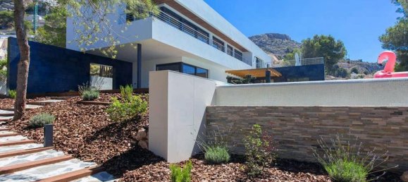 5 bedrooms Villa in Altea, Spain No. 186392 12