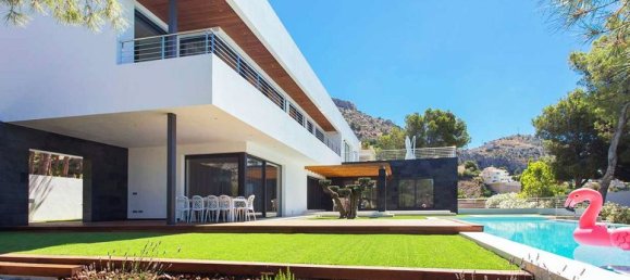 5 bedrooms Villa in Altea, Spain No. 186392 3