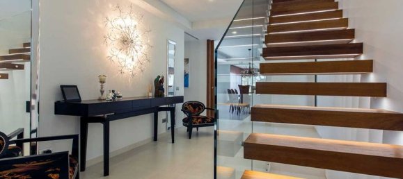 5 bedrooms Villa in Altea, Spain No. 186392 9