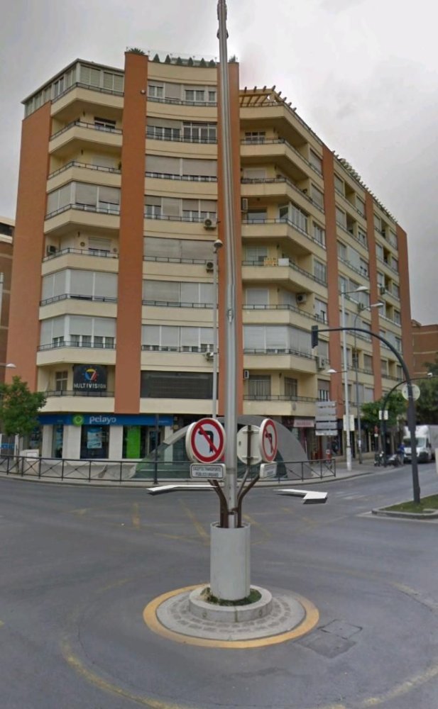 5 bedrooms Apartment in Granada, Spain No. 281120