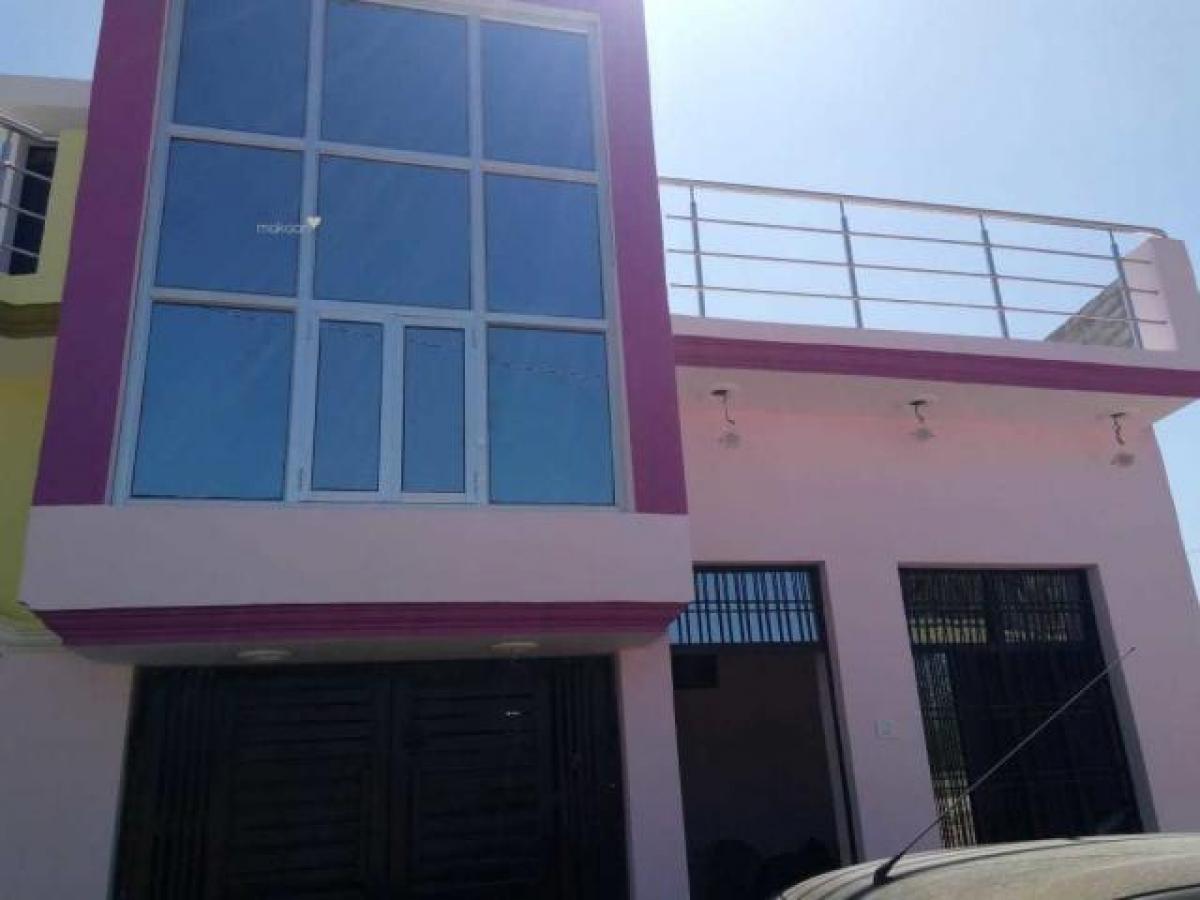 2 bedrooms House in Lucknow, India No. 42277