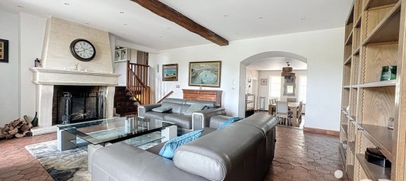 12 bedrooms Villa in Vaux-sur-Seine, France No. 174208 10