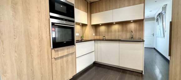 3 bedrooms House in Cormontreuil, France No. 248353 5