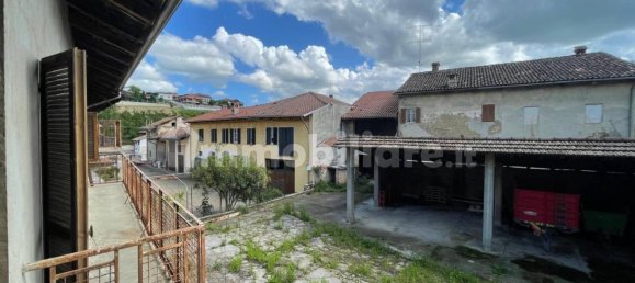3 bedrooms Villa in Castellinaldo d'Alba, Italy No. 77289 22