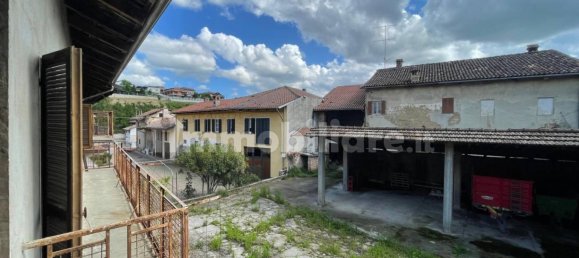 3 bedrooms Villa in Castellinaldo d'Alba, Italy No. 77289 23