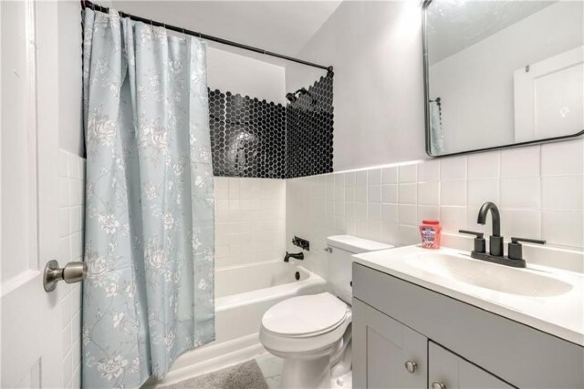 5 bedrooms House in Hapeville, USA No. 413375