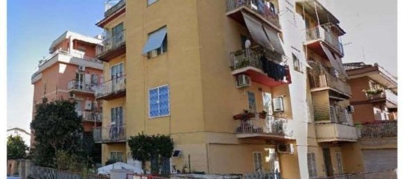 3 rooms Apartment in Rome, Italy No. 100884 2