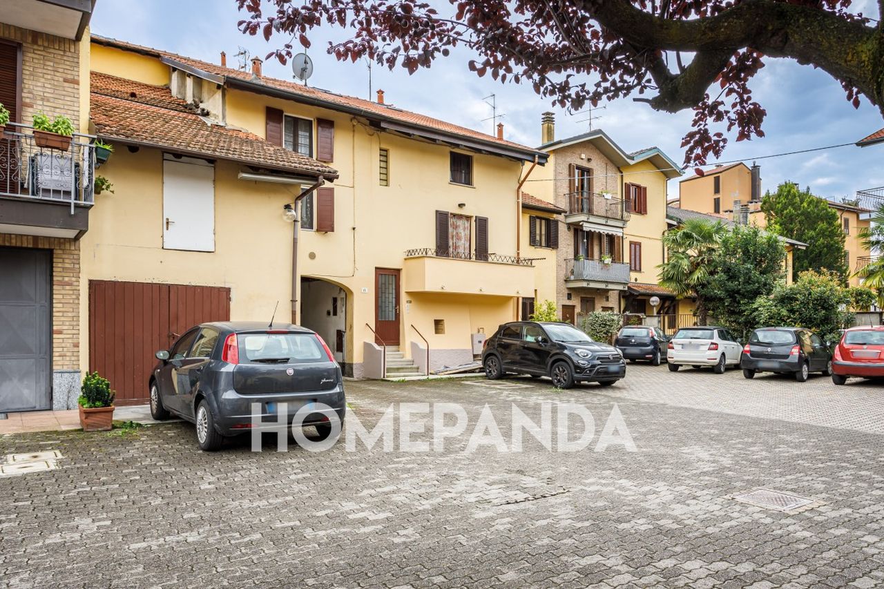 3غرفة شقة في Senago, Italy رقم 137635