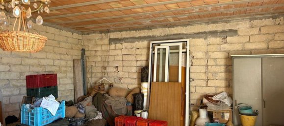 Studio in Turi, Italy No. 85773 8