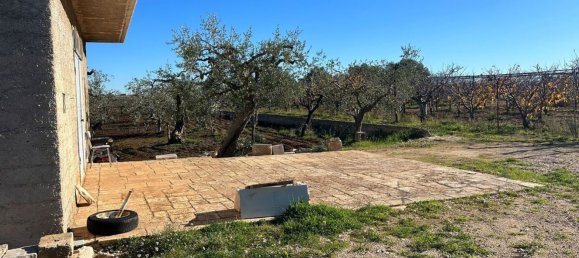 Studio in Turi, Italy No. 85773 3