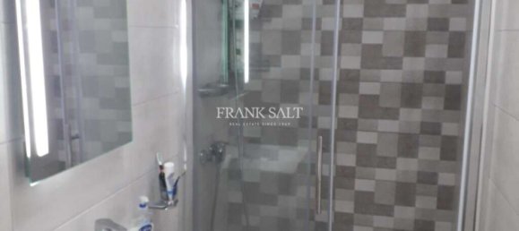 2 bedrooms Apartment in Pieta, Malta No. 6897 8