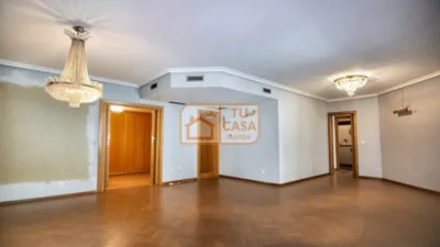 4 bedrooms Apartment in Caceres, Spain No. 268653