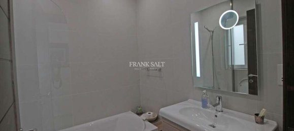 Ático de 3 dormitorios en Swieqi, Malta No. 9920 10