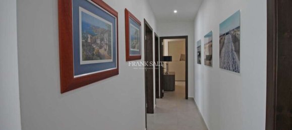 Ático de 3 dormitorios en Swieqi, Malta No. 9920 9