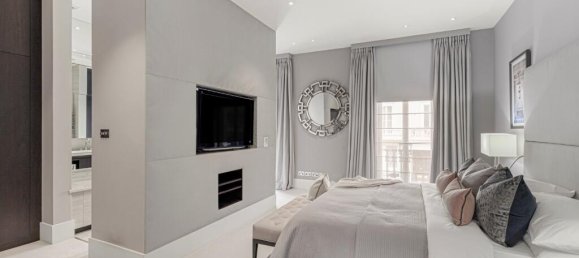 5 bedrooms House in London, United Kingdom No. 13112 12