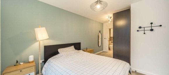 2 Schlafzimmer Wohnung in Acton, United Kingdom, Nr. 10012 8