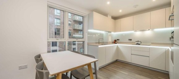 2 Schlafzimmer Wohnung in Acton, United Kingdom, Nr. 10012 4