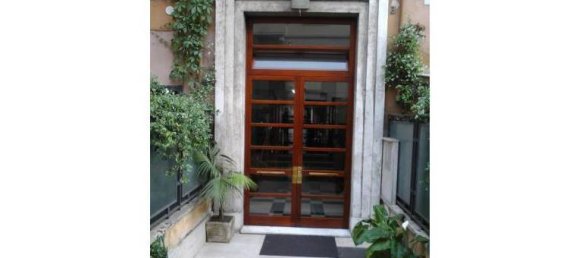 2 bedrooms Apartment in Rome, Italy No. 254043 2