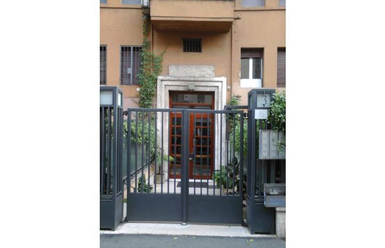 2 bedrooms Apartment in Rome, Italy No. 254043