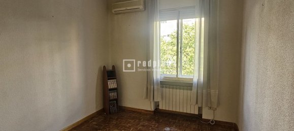 5 chambres Appartement à Madrid, Spain No. 143564 11