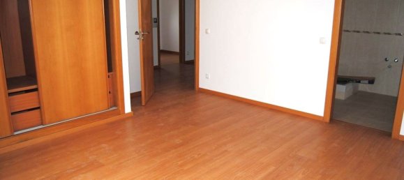 4 bedrooms House in Caldas da Rainha, Portugal No. 135090 17